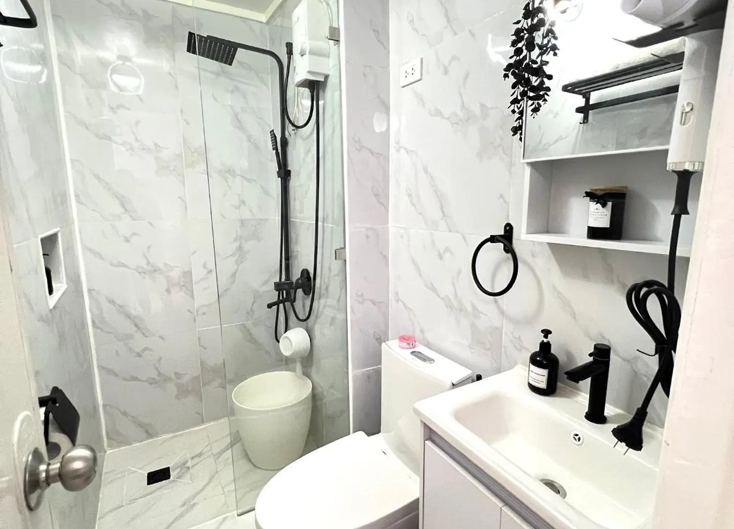 Lucky 7 Suites Manila Apartment