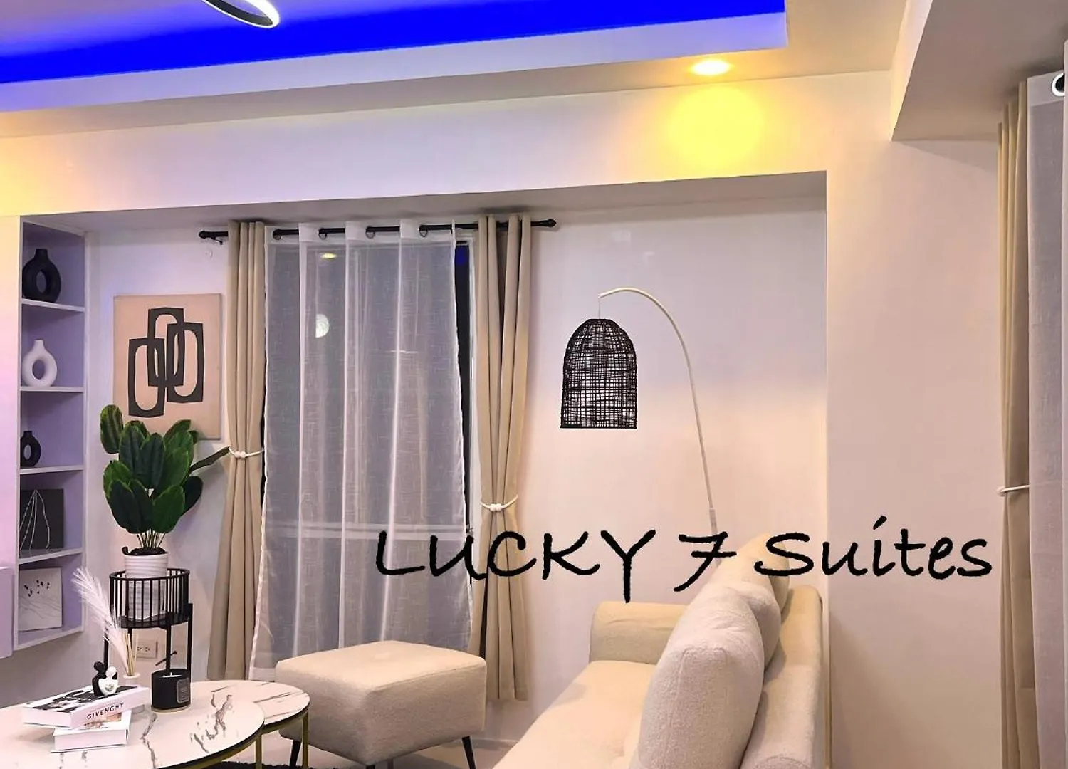 Lucky 7 Suites Manila Filipíny